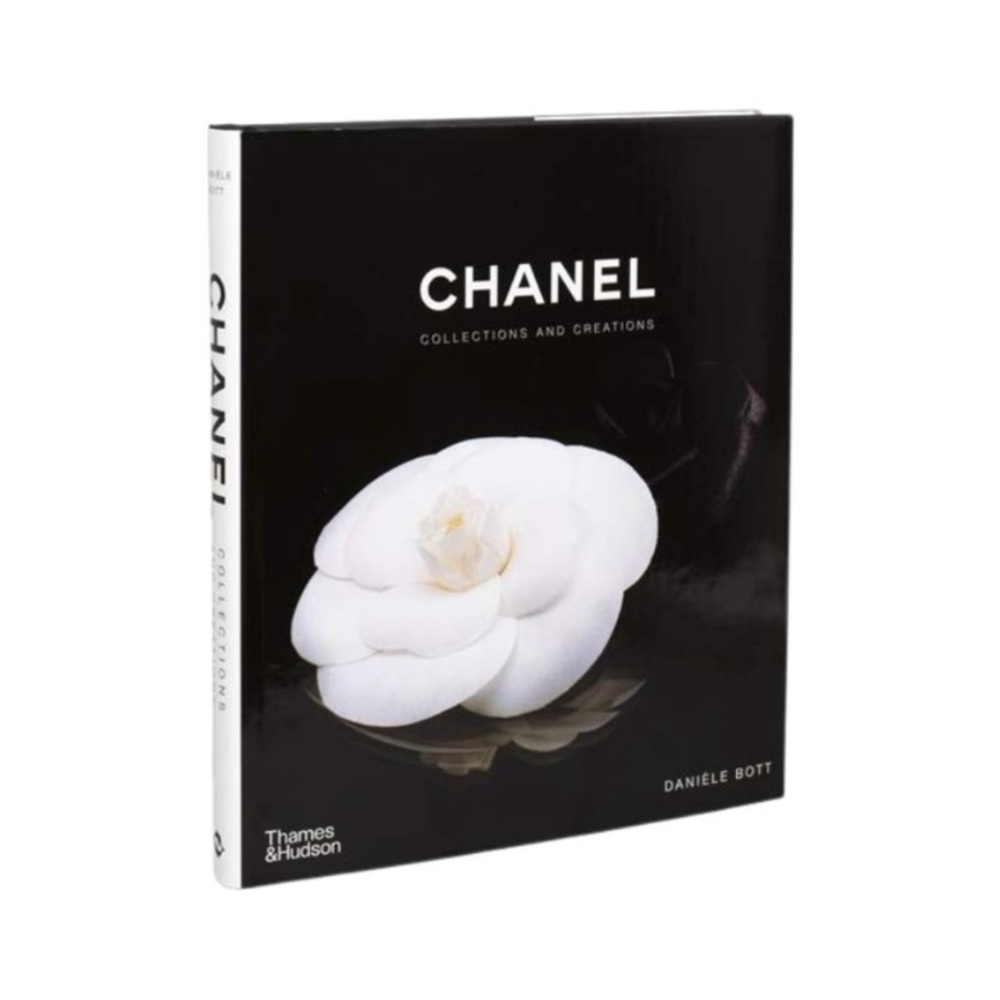 CHANEL: Collections and Creations
By Daniele Bott